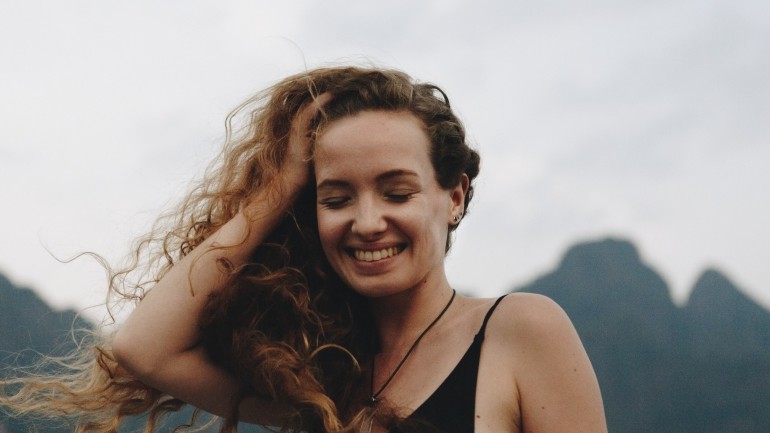 cheveux frisés