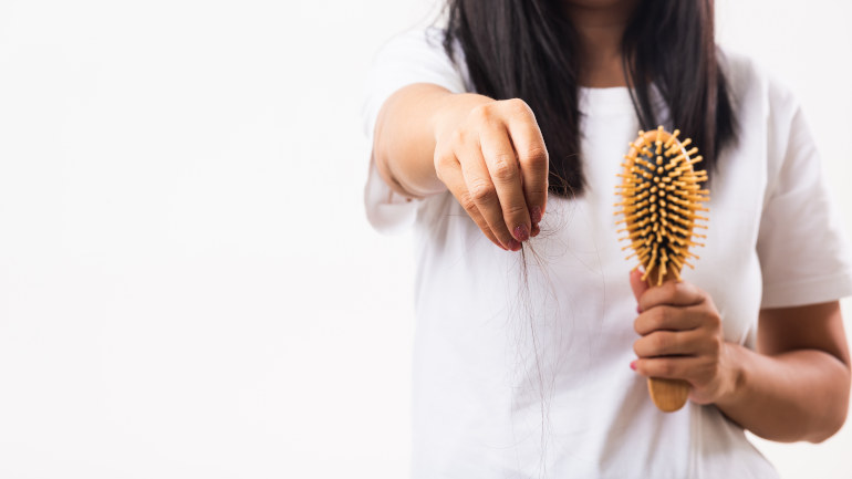 Ménopause et perte de cheveux