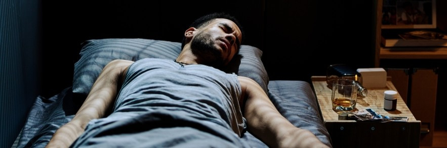 Que prendre pour dormir ? Médicaments ou traitements naturels ?
